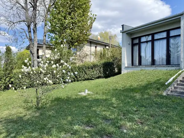 Eladó ingatlan, Budapest, XII. kerület 4 szoba 200 m² 820 M Ft