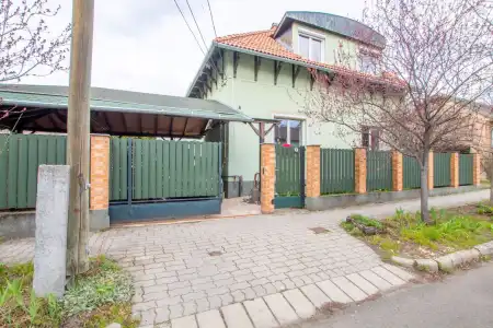 Eladó ingatlan, Budapest, XIX. kerület 5 szoba 180 m² 139 M Ft