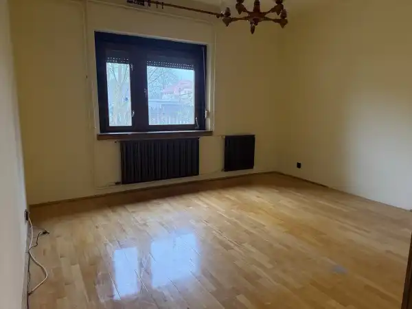 Eladó ingatlan, Budapest, XVI. kerület 2+1 szoba 85 m² 154.99 M Ft