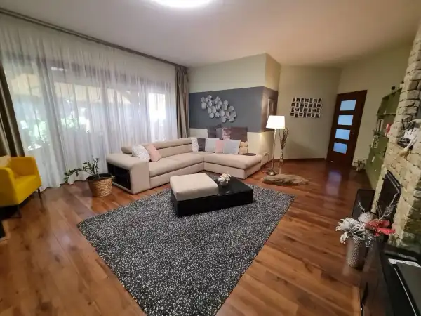 Eladó ingatlan, Budapest, XVI. kerület 5 szoba 217 m² 259 M Ft