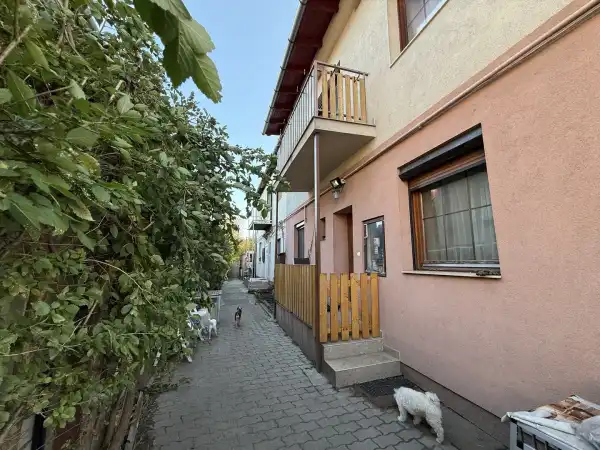 Eladó ingatlan, Budapest, XVI. kerület 7 szoba 282 m² 248 M Ft