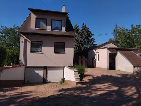 Eladó ingatlan, Budapest, XVIII. kerület 3+5 szoba 240 m² 189.9 M Ft