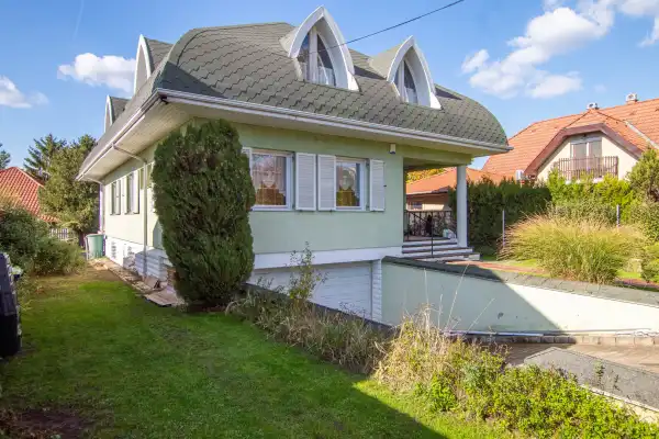 Eladó ingatlan, Budapest, XVIII. kerület 7 szoba 348 m² 179.9 M Ft