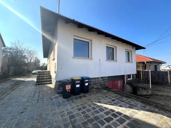 Eladó ingatlan, Budapest, XVIII. kerület 5 szoba 113 m² 99 M Ft
