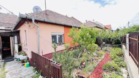Eladó ingatlan, Budapest, XX. kerület 2 szoba 75 m² 64.24 M Ft
