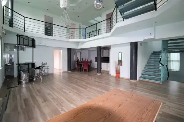 Eladó ingatlan, Budapest, XXII. kerület 8 szoba 305 m² 138 M Ft