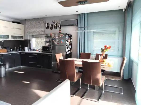 Eladó ingatlan, Budapest, XXIII. kerület 5 szoba 200 m² 185 M Ft