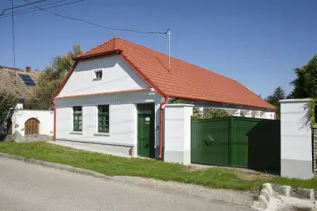 eladó ingatlan, Bük