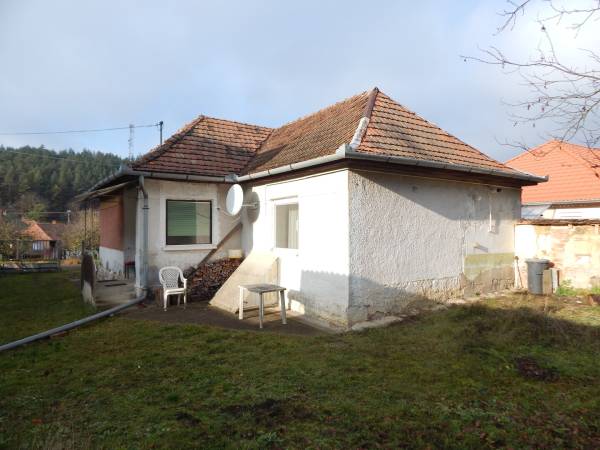 eladó ingatlan, Bükkszék