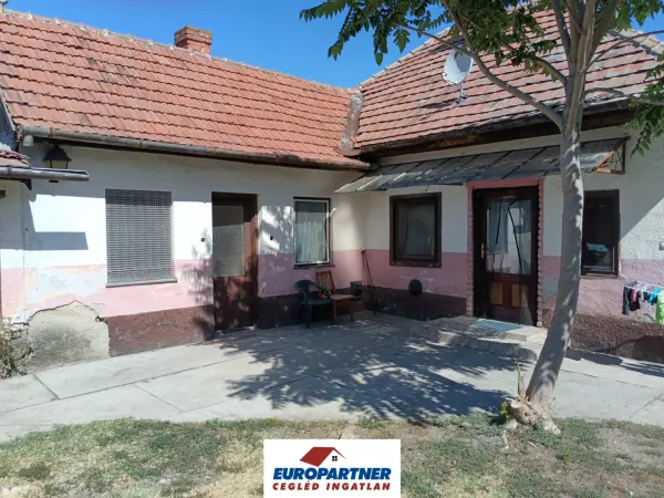 Eladó ingatlan, Cegléd 2 szoba 65 m² 35 M Ft