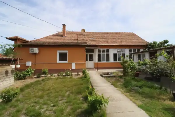 Eladó ingatlan, Cegléd 4 szoba 135 m² 64.9 M Ft