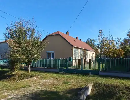 eladó ingatlan, Csákvár