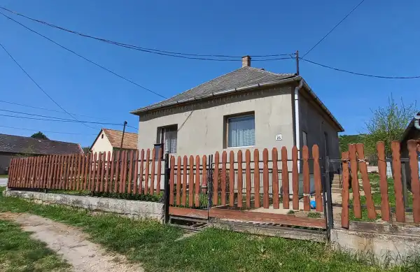 Eladó ingatlan, Csákvár 2+1 szoba 65 m² 36 M Ft