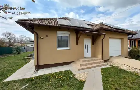 Eladó ingatlan, Csákvár 2+1 szoba 102 m² 89 M Ft