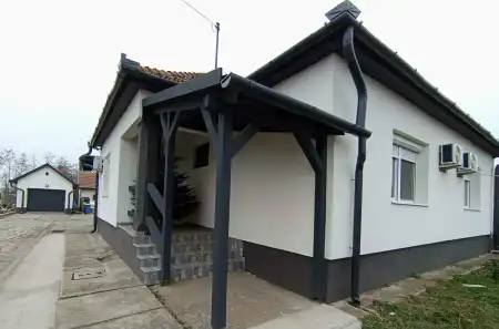 Eladó ingatlan, Csány 3 szoba 97 m² 48.5 M Ft