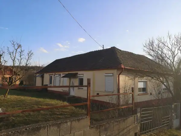 Eladó ingatlan, Cserháthaláp 5 szoba 170 m² 12.9 M Ft