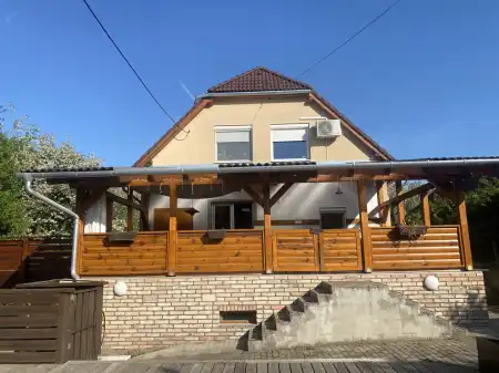eladó ingatlan, Csesztve