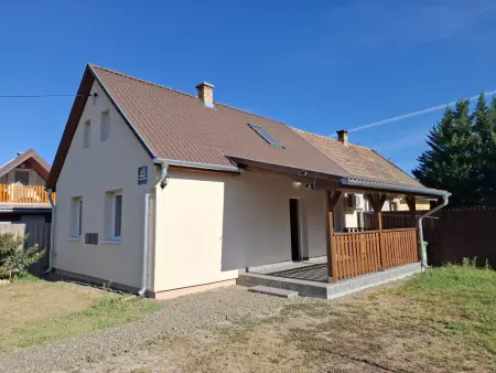 eladó ingatlan, Csörög