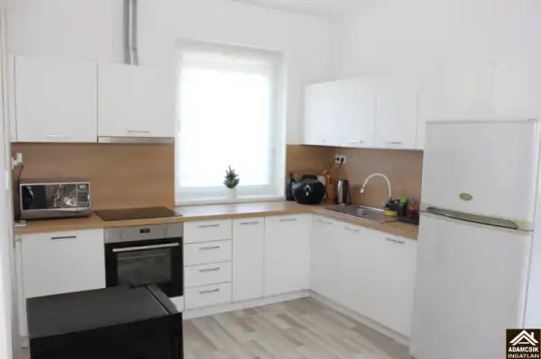 Eladó ingatlan, Dabas 5 szoba 93 m² 99.99 M Ft