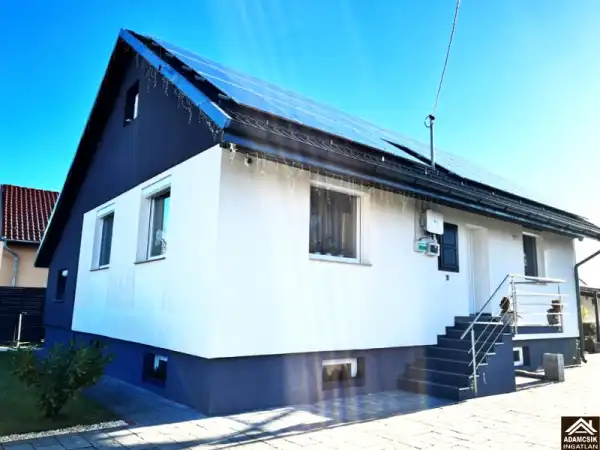 Eladó ingatlan, Dabas 4 szoba 220 m² 165 M Ft