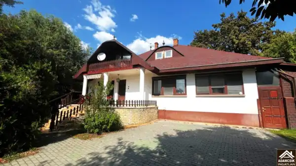 Eladó ingatlan, Dabas 6 szoba 200 m² 109 M Ft