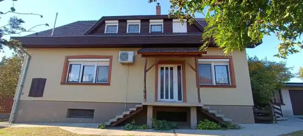 Eladó ingatlan, Dabas 5 szoba 189 m² 74.9 M Ft