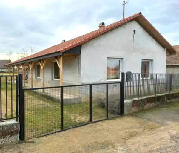 Eladó ingatlan, Dabas 2 szoba 82 m² 54.9 M Ft