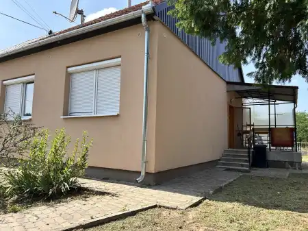 Eladó ingatlan, Dabas 3 szoba 72 m² 43.99 M Ft