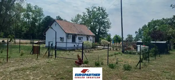 Eladó ingatlan, Dánszentmiklós 1 szoba 57 m² 27.9 M Ft