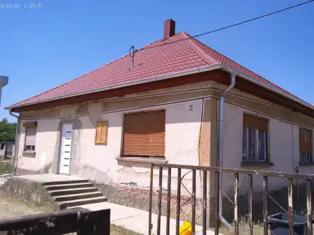 eladó ingatlan, Dánszentmiklós