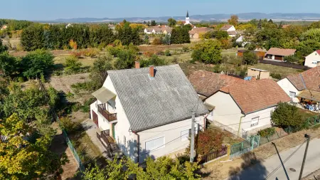 eladó ingatlan, Dejtár