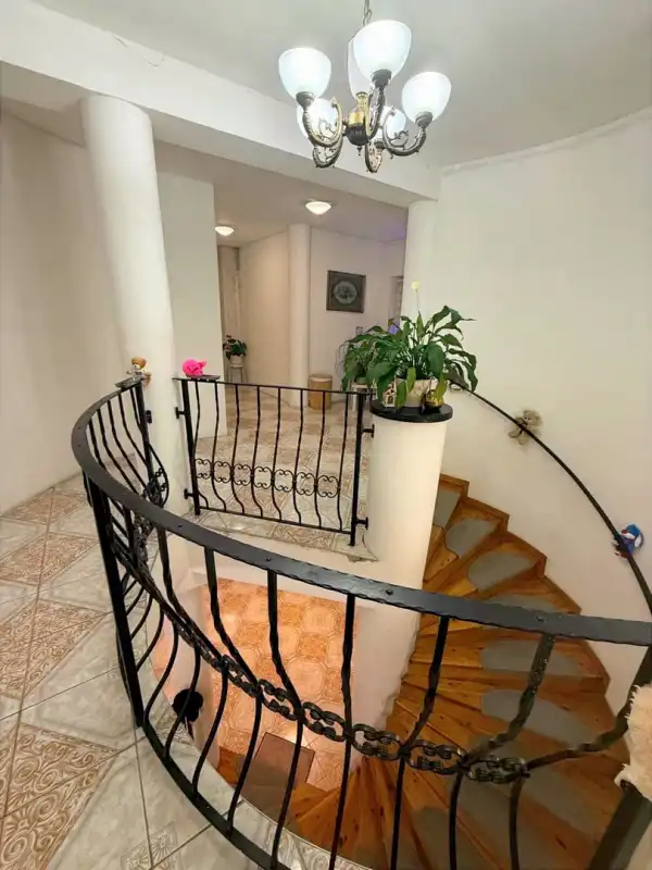 Eladó ingatlan, Diósd 6 szoba 388 m² 350 M Ft