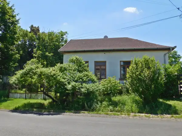 Eladó ingatlan, Diósjenő 4 szoba 138 m² 53.9 M Ft