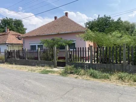 Eladó ingatlan, Doboz 2 szoba 102 m² 25 M Ft
