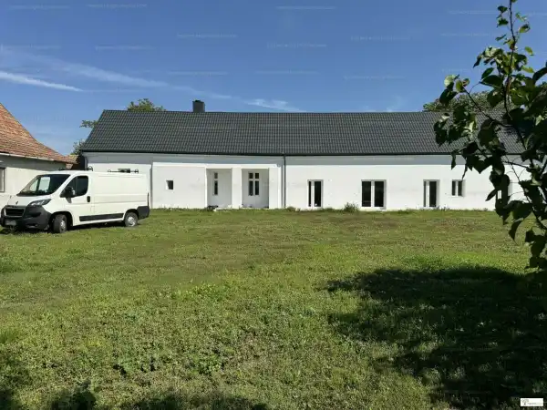 Eladó ingatlan, Dömsöd 3 szoba 150 m² 79.9 M Ft