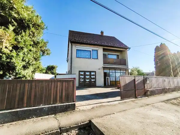 Eladó ingatlan, Drégelypalánk 5 szoba 170 m² 48.9 M Ft