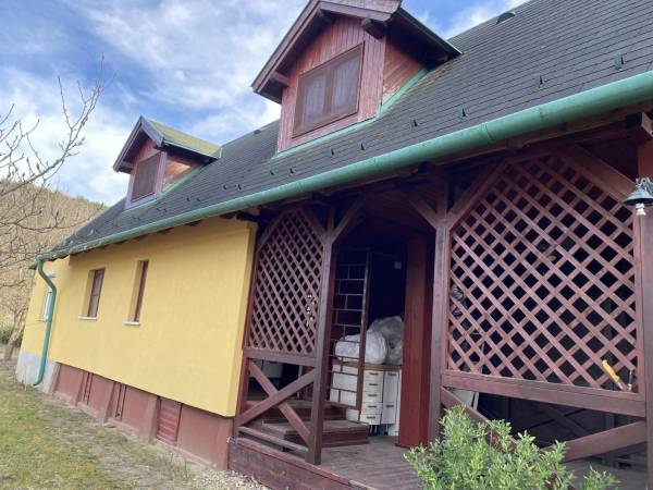 eladó ingatlan, Dunaalmás