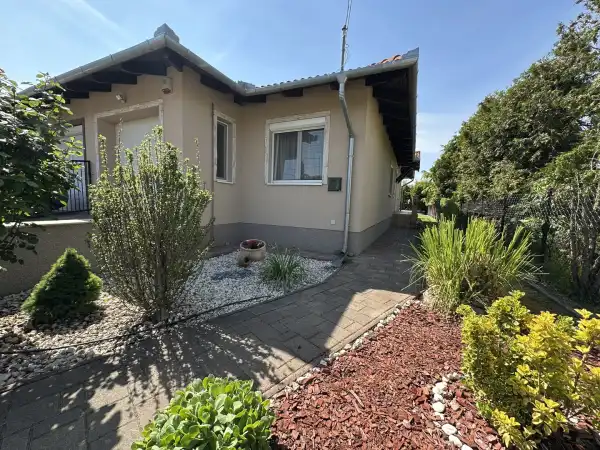 Eladó ingatlan, Dunaharaszti 4 szoba 104 m² 124.9 M Ft