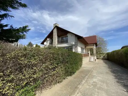 Eladó ingatlan, Dunakeszi 5 szoba 270 m² 320 M Ft