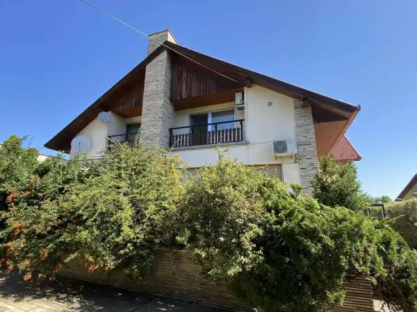 Eladó ingatlan, Dunakeszi 5 szoba 270 m² 319 M Ft