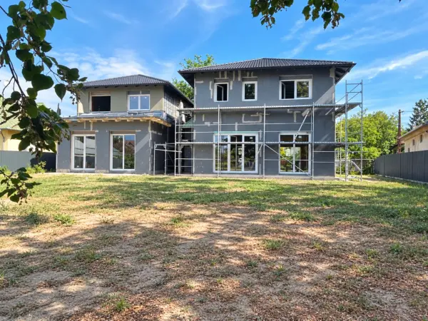 Eladó ingatlan, Dunakeszi 5 szoba 170 m² 189.9 M Ft