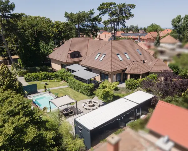 Eladó ingatlan, Dunakeszi 8 szoba 650 m² 439 M Ft