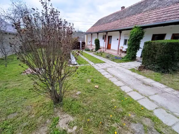 Eladó ingatlan, Dunaszekcső 3 szoba 68 m² 14.5 M Ft