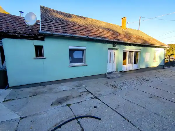 Eladó ingatlan, Dunaszekcső 4 szoba 98 m² 16.5 M Ft