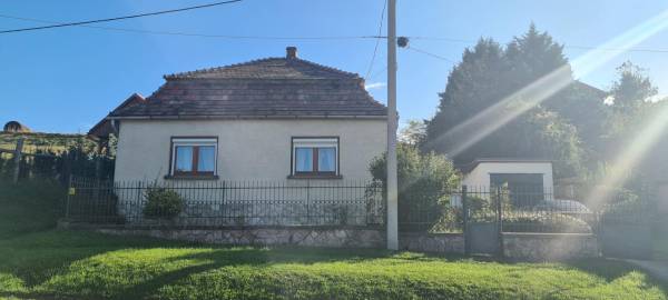 eladó ingatlan, Dunaszentmiklós