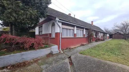 eladó ingatlan, Dunaújváros