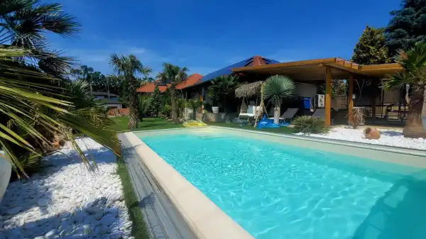 Eladó ingatlan, Dunaújváros 3+1 szoba 183 m² 149.9 M Ft