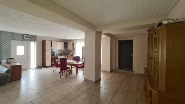 Eladó ingatlan, Dunaújváros 3 szoba 125 m² 51.9 M Ft