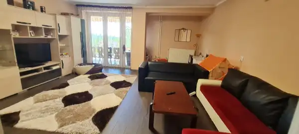 Eladó ingatlan, Dunaújváros 5+2 szoba 206 m² 74.9 M Ft