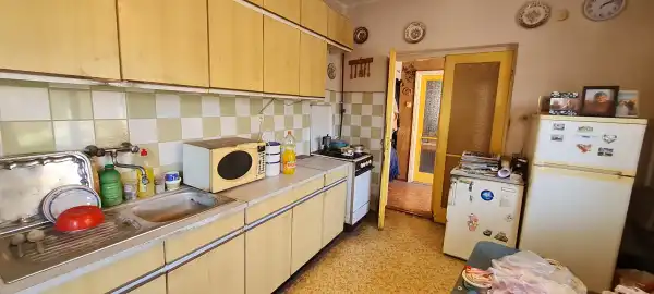 Eladó ingatlan, Dunaújváros 2+1 szoba 85 m² 41.5 M Ft
